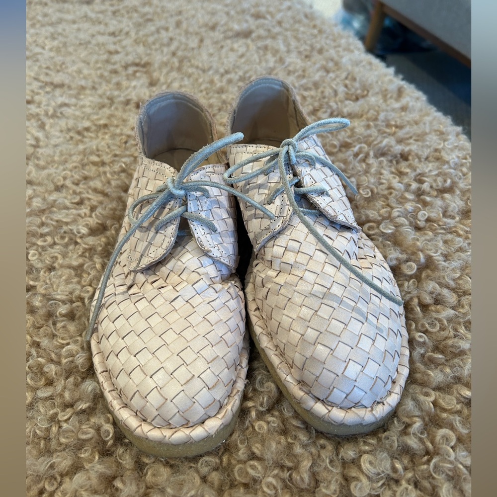 Punto Pigro (Gravity Pope): Woven Leather Oxfords in Pale Pink - Sz 39
